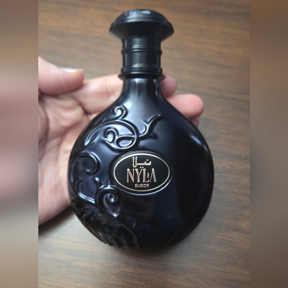 Arabiyat Prestige Nyla Suede Perfume 2.7 - Used Once! - Picture 2 of 5